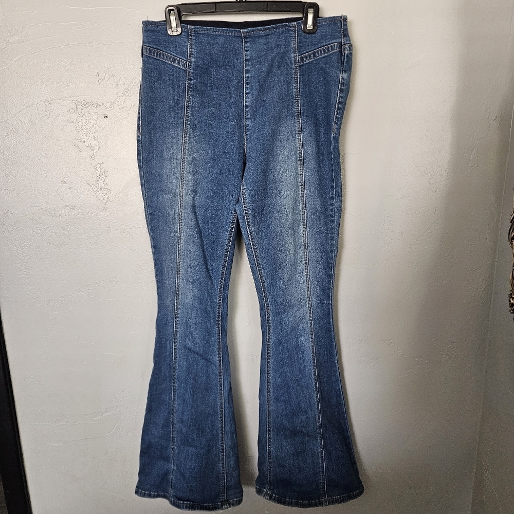 Rock & Roll Denim Women's 31x34 Blue Flared Jeans Bargain Pull On Denim Western